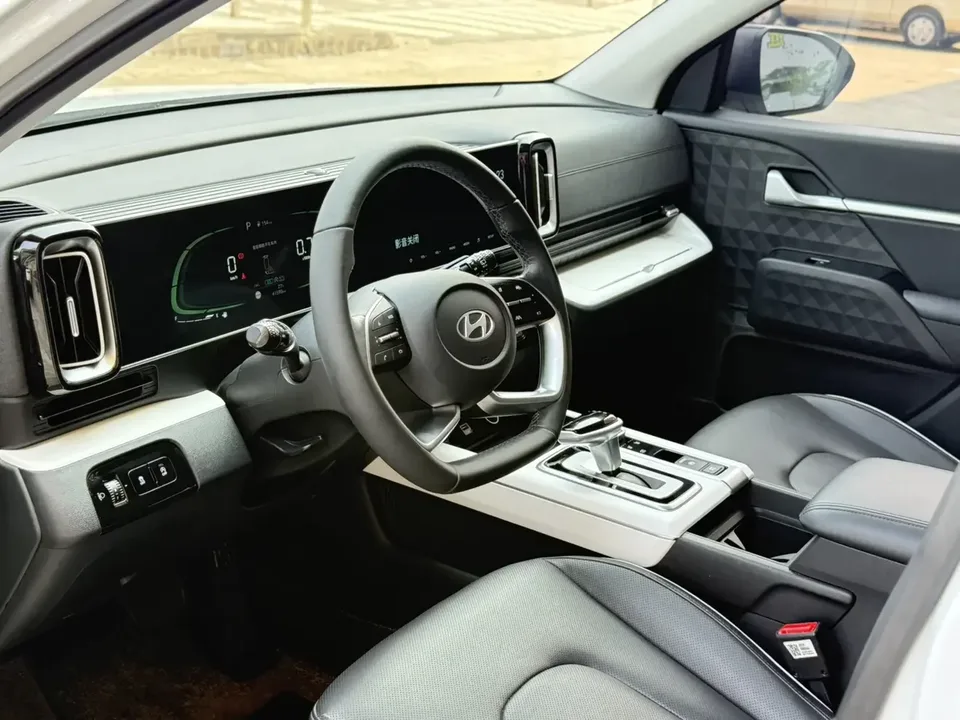 Hyundai ix35 Hyundai ix35 2023 Musa 2.0L Deluxe Edition DLX 2024 — thumbnail 5