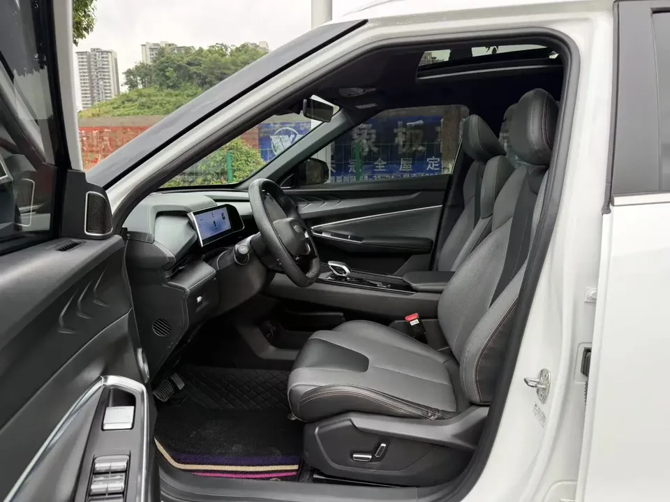 Geely Atlas Boyue 2023 Boyue COOL 1.5T Smart Link+ 2023 — thumbnail 3