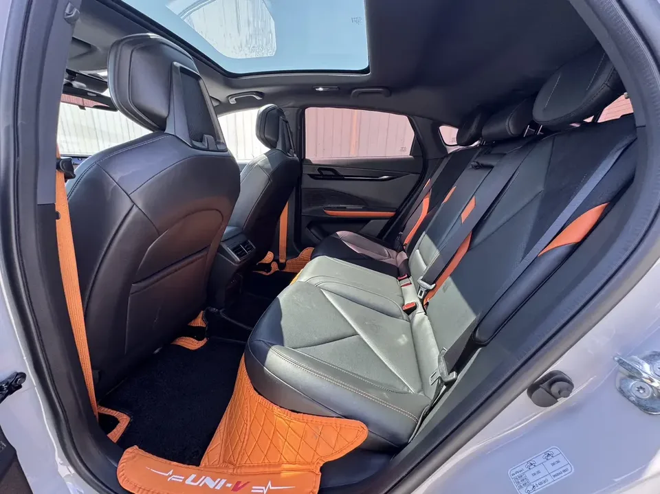 Changan UNI-V Changan UNI-V 2022 1.5T Sports Edition 2022 — thumbnail 3