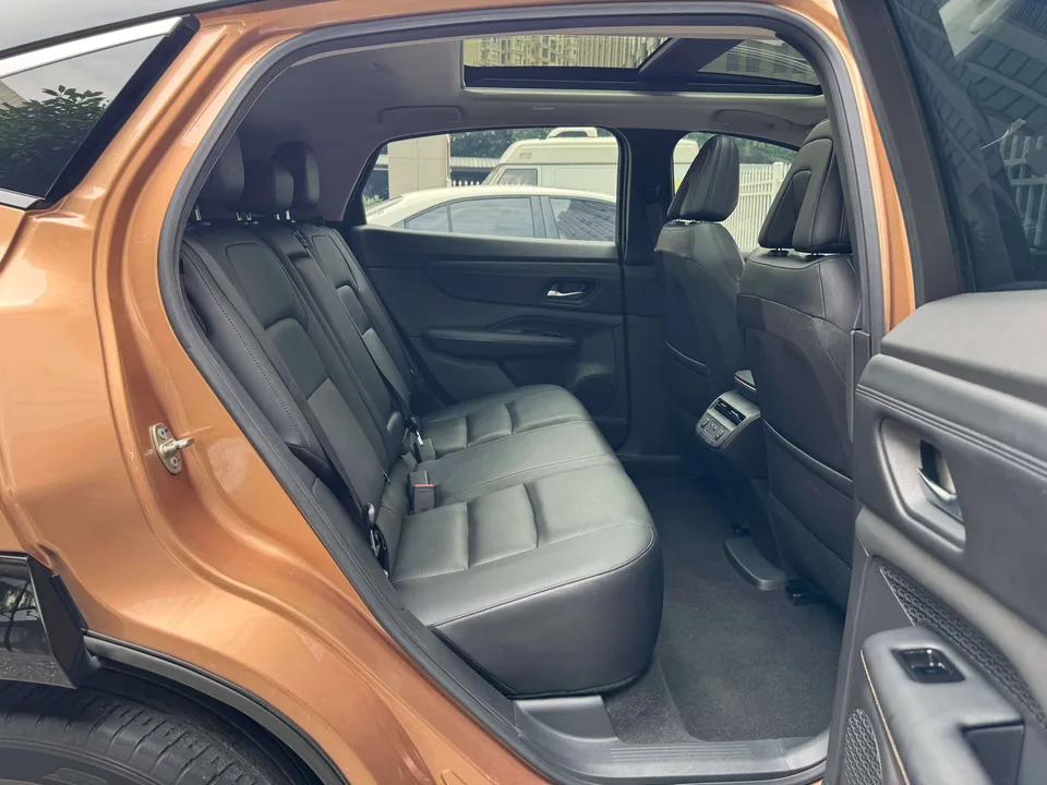 Nissan Ariya ARIYA ARIYA 2022 Two-wheel drive long-range top version 2022 — миниатюра 5