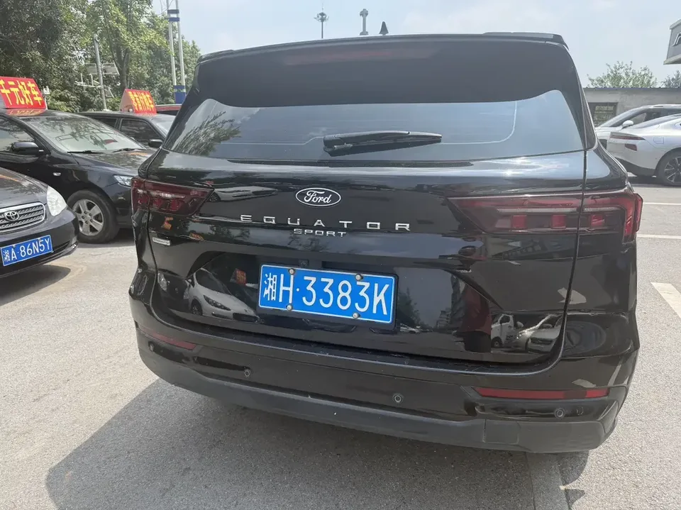 Ford Equator Sport Leading 2025 EcoBoost 170 Platinum 2025 — миниатюра 2