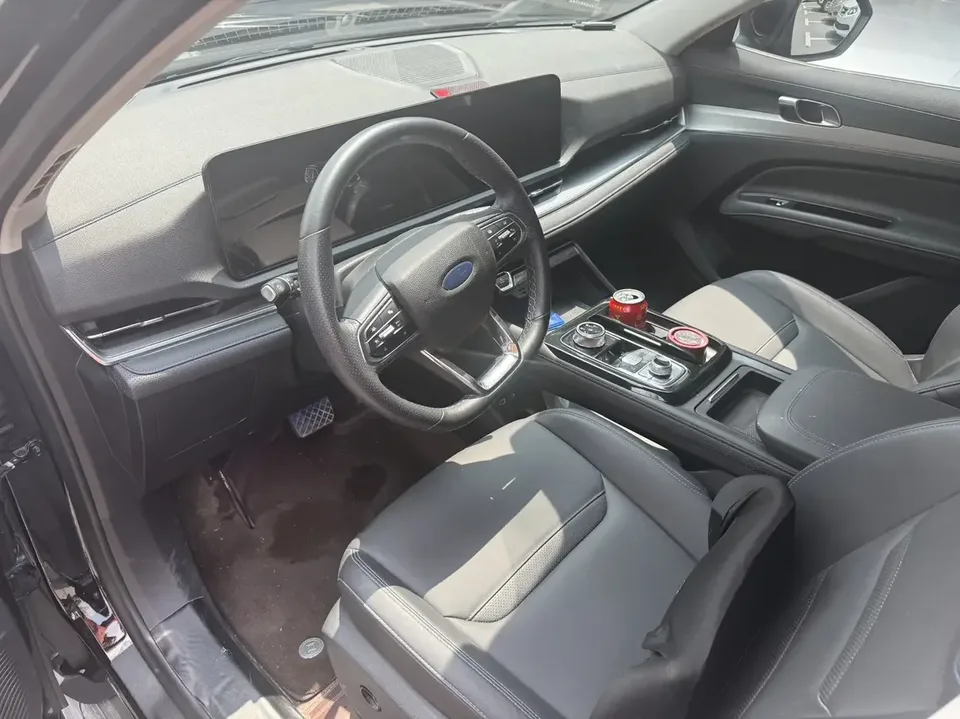 Ford Equator Sport Leading 2025 EcoBoost 170 Platinum 2025 — миниатюра 5