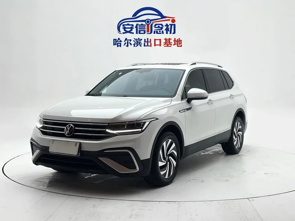 Volkswagen Tiguan L Tiguan L 2023 280TSI Limited Edition 2023 — photo 1, buy with delivery to Moscow