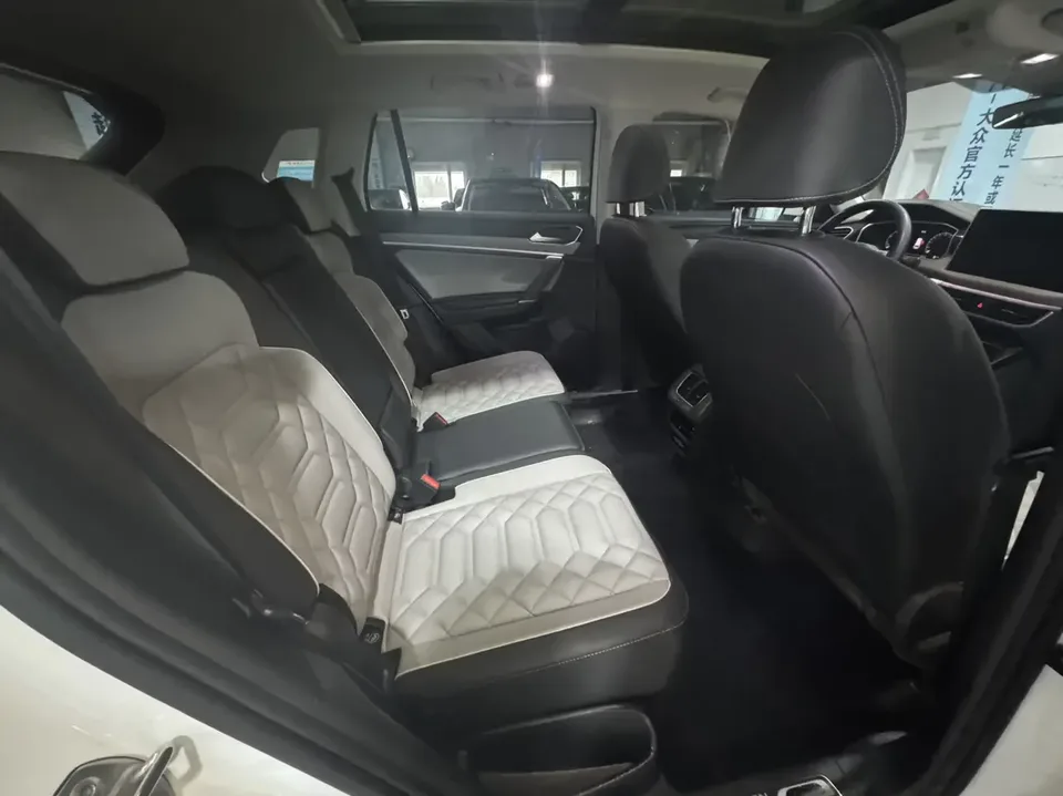 Volkswagen Tayron Tanyue 2024 300TSI 2WD Luxury Plus Advanced Edition 2024 — thumbnail 4