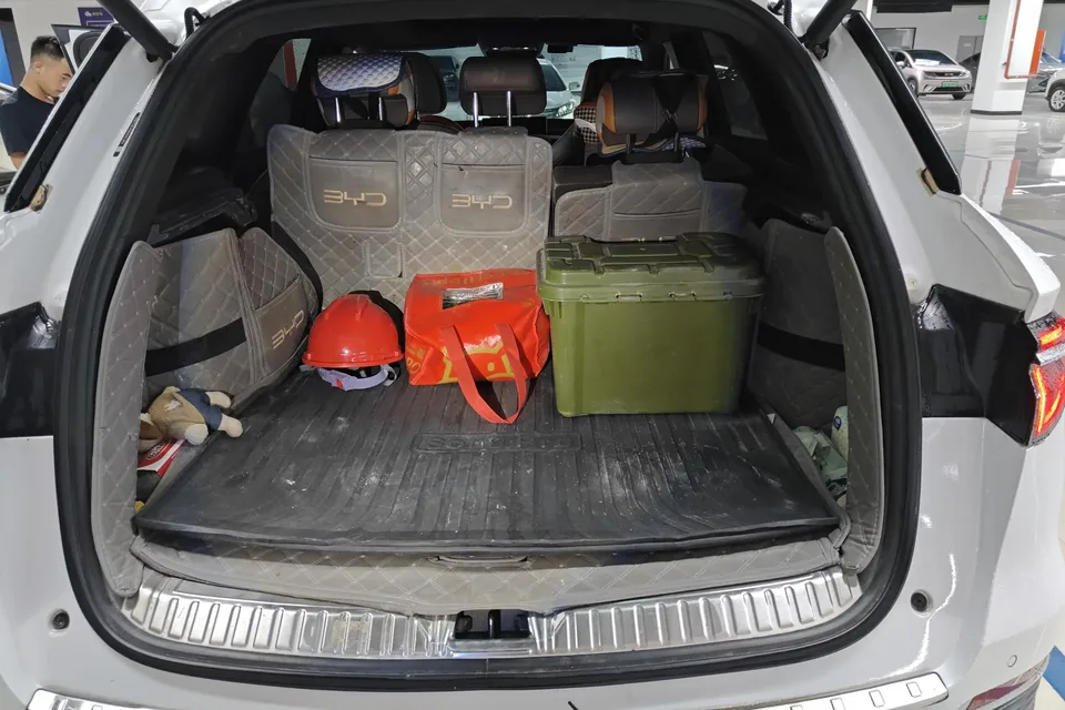 BYD Song Pro DM Song Pro DM 2022 DM-i 51km Premium 2022 — thumbnail 5