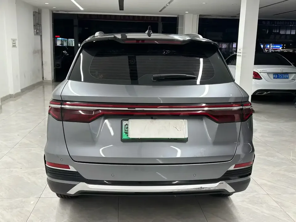 BYD Song PLUS DM Song PLUS DM 2021 DM-i 51KM 2WD Premium Edition 2023 — thumbnail 2