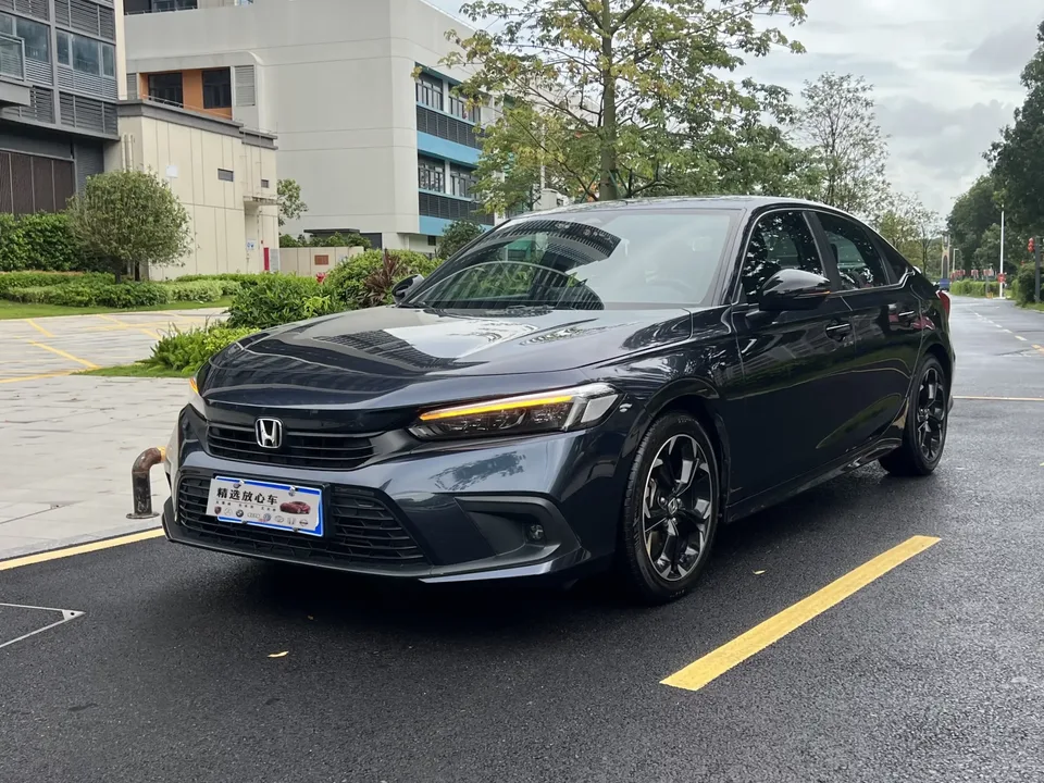 Honda CIVIC Civic 2022 240TURBO CVT Fuel Edition 2023 — photo 1, buy with delivery to Moscow