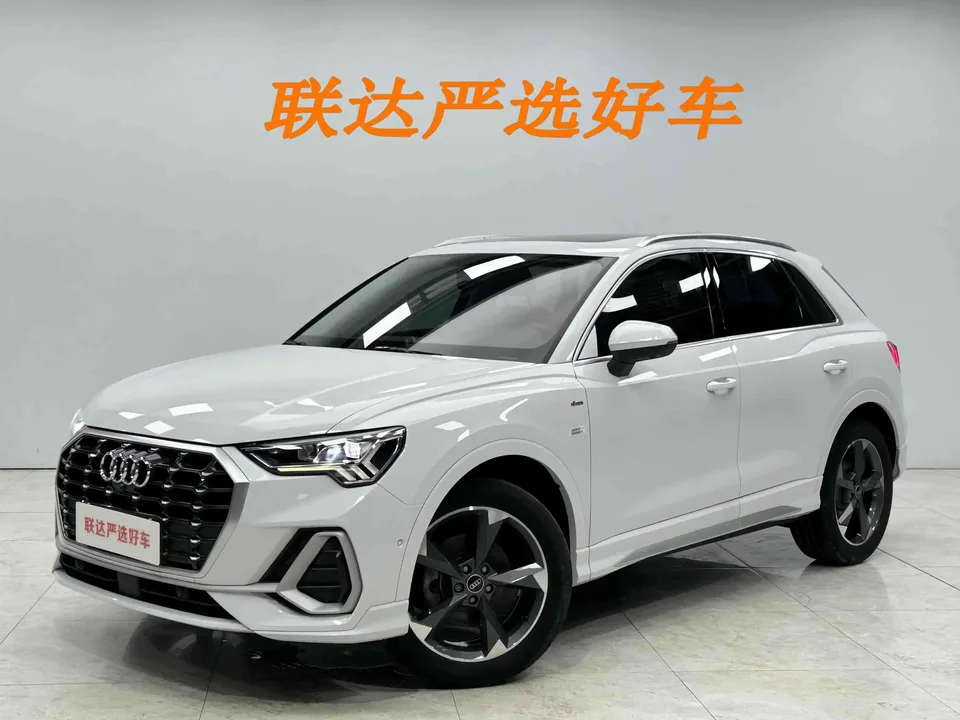 Audi Q3 Audi Q3 2022 35 TFSI Stylish Dynamic 2022 — photo 1, buy with delivery to Moscow