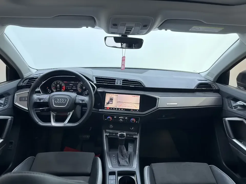 Audi Q3 Audi Q3 2022 35 TFSI Stylish Dynamic 2023 — thumbnail 4