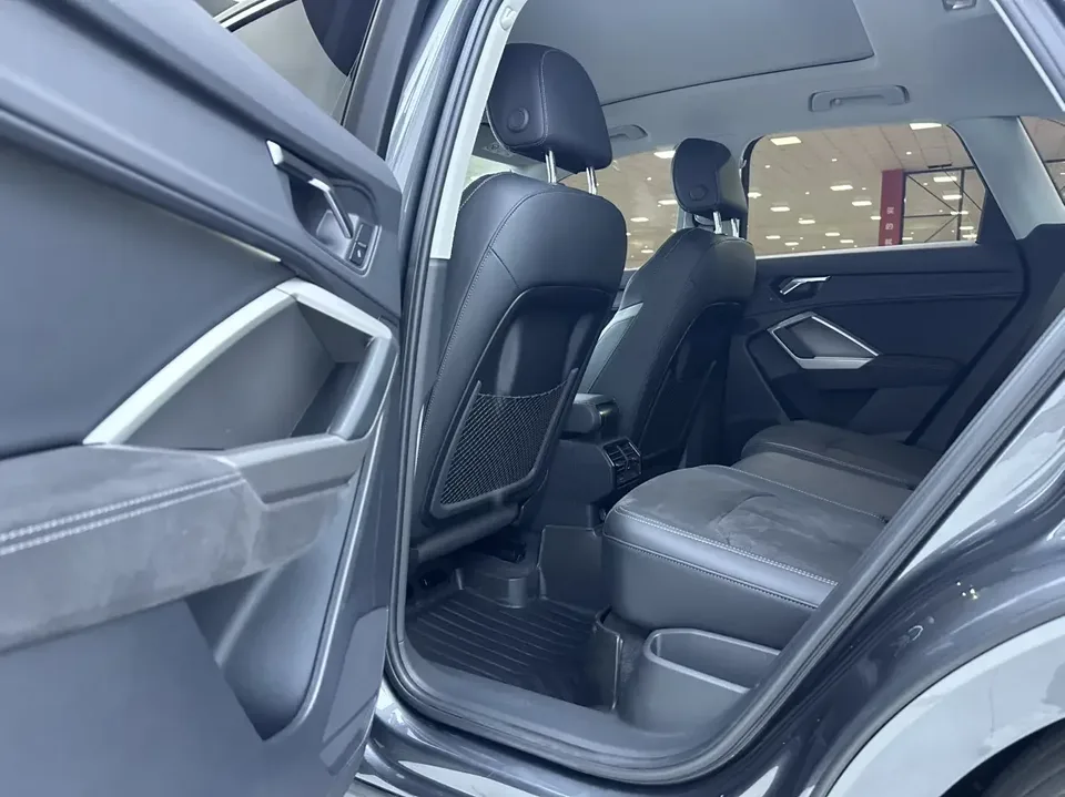 Audi Q3 Audi Q3 2022 35 TFSI Stylish Dynamic 2023 — thumbnail 5