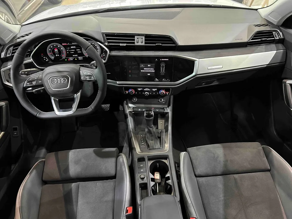 Audi Q3 Audi Q3 2022 35 TFSI Stylish Dynamic 2022 — thumbnail 5
