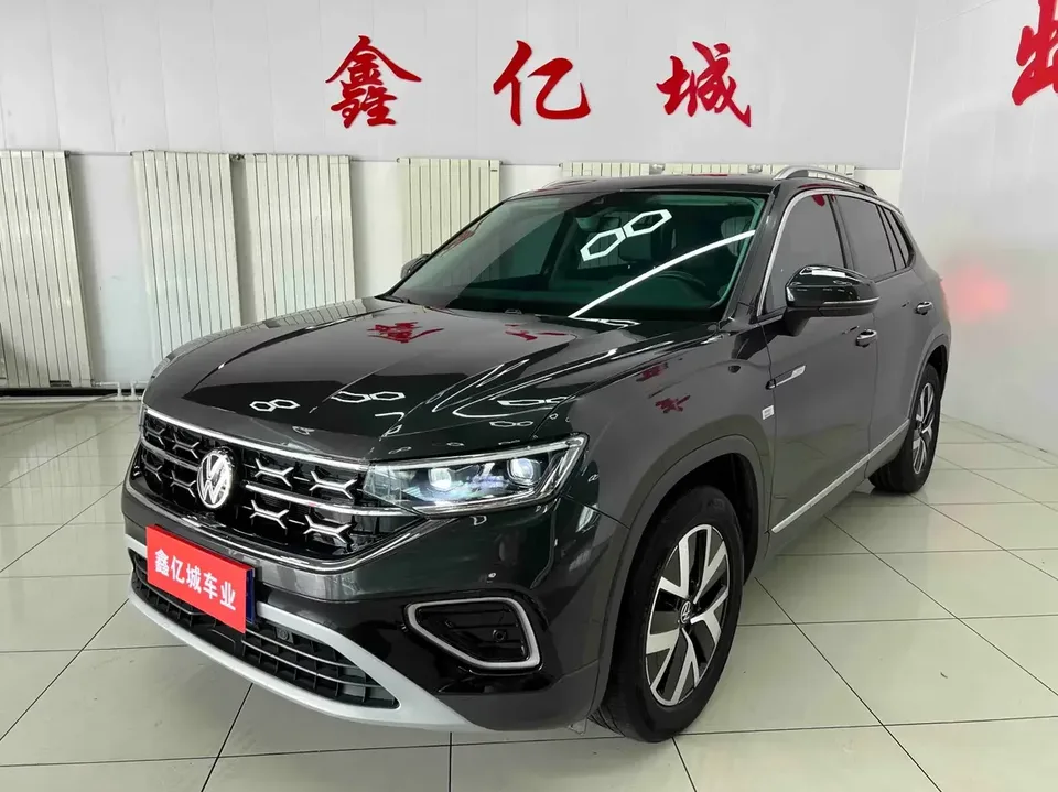 Volkswagen Tayron Tanyue 2023 280TSI 2WD Luxury Plus Advanced Edition 2023 — photo 1, buy with delivery to Moscow