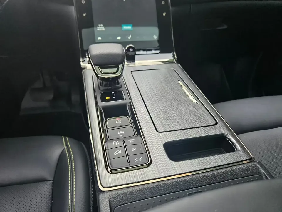 Roewe eRX5 Roewe eRX5 2021 ePLUS Guochao Ronglin Deluxe Edition 2022 — thumbnail 2