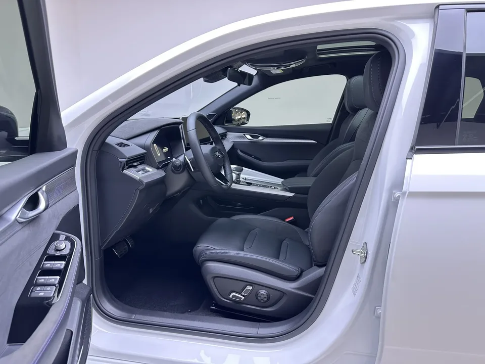 Geely Preface Xing Rui 2024 2.0T Qingyun Edition 2025 — миниатюра 5