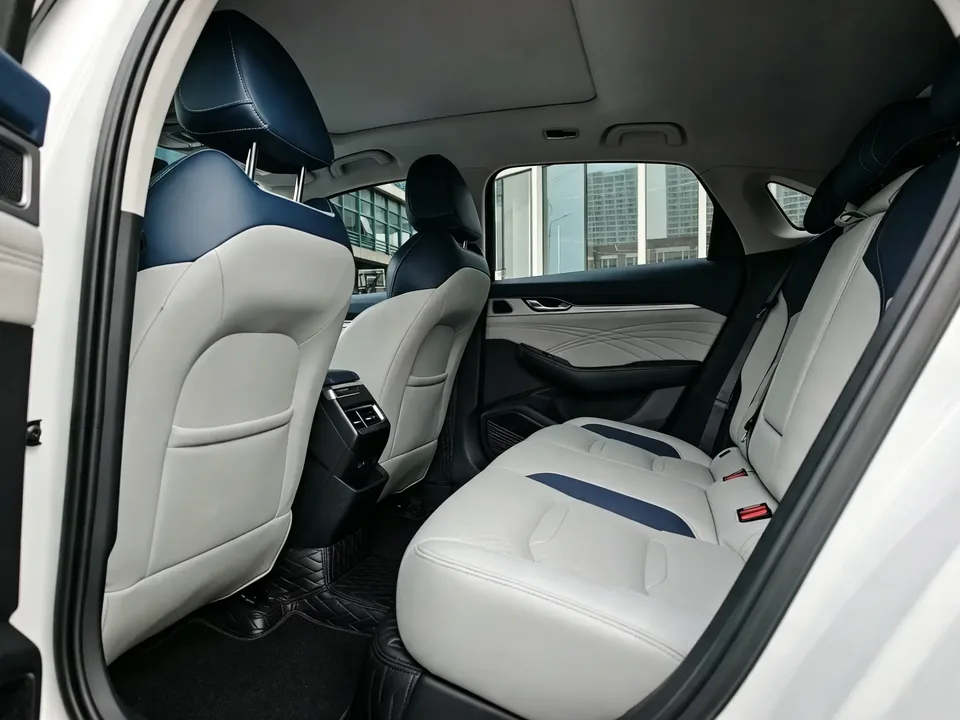 Geely Preface Xing Rui 2024 2.0T Xiaohan Edition 2024 — миниатюра 3