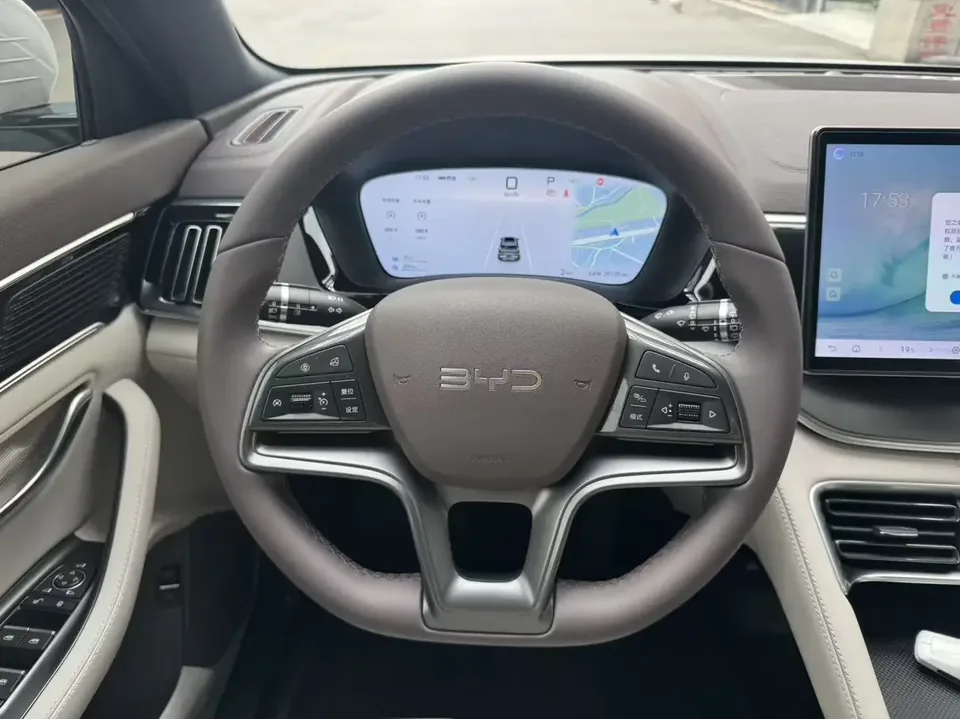 BYD Song PLUS DM Song PLUS DM 2025 DM-i 112KM Premium 2024 — thumbnail 4