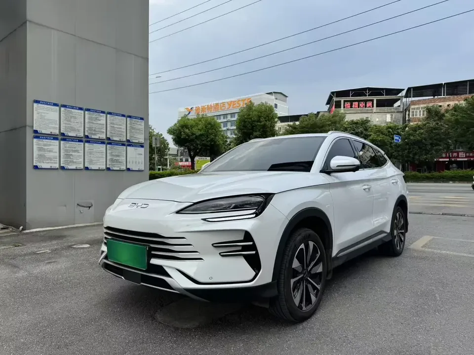 BYD Song PLUS DM Song PLUS DM 2025 DM-i 112KM Premium 2024 — photo 1, buy with delivery to Moscow