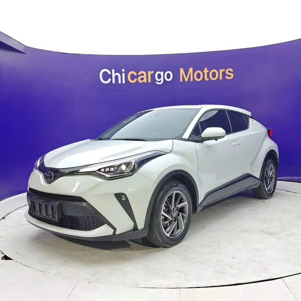 Toyota C-HR Toyota C-HR 2023 2.0L Deluxe Edition 2024 — photo 1, buy with delivery to Moscow