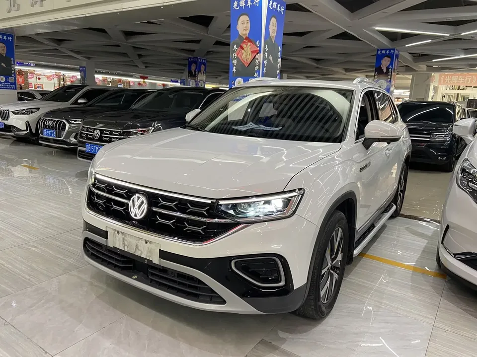Volkswagen Tayron Tanyue 2023 280TSI 2WD Luxury Plus Advanced Edition 2022 — photo 1, buy with delivery to Moscow
