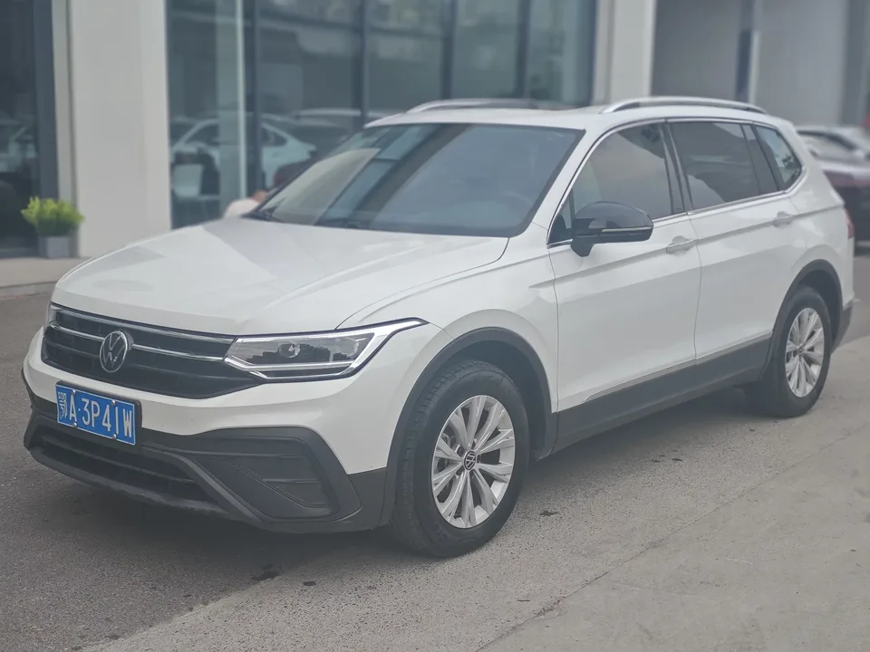 Volkswagen Tiguan L Tiguan L 2024 Outstanding 300TSI 2WD Longteng Edition 2024 — фото 1, купить с доставкой в Москву
