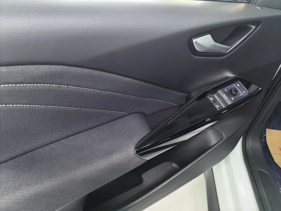 Volkswagen ID.3 Volkswagen ID.3 2026 Smart Model 2025 — миниатюра 4