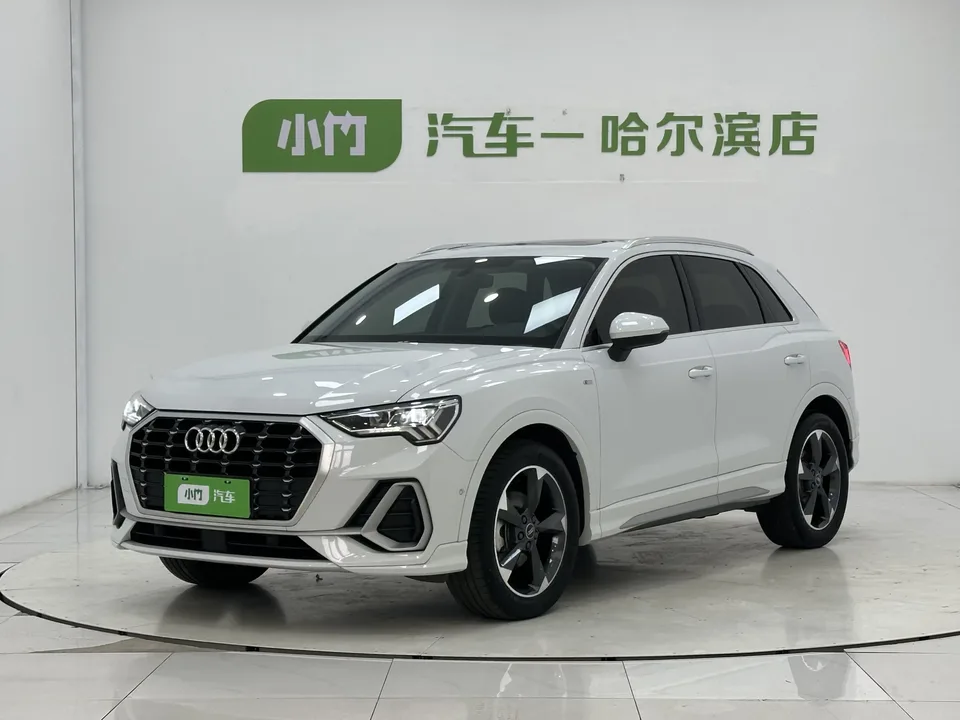 Audi Q3 Audi Q3 2022 35 TFSI Stylish Dynamic 2022 — photo 1, buy with delivery to Moscow
