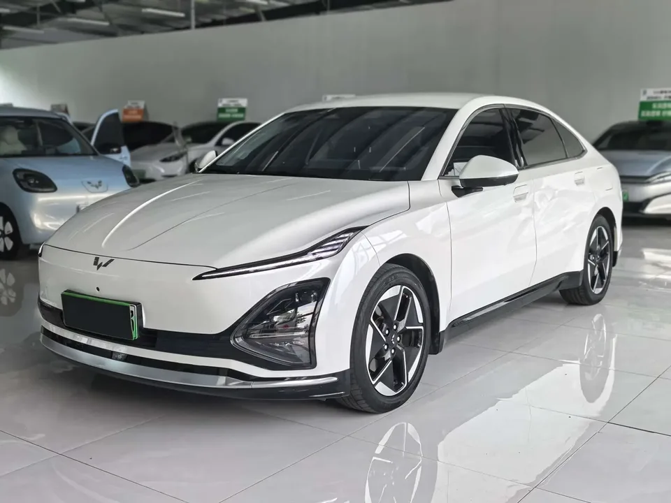 Wuling Starlight EV Wuling Starlight EV 2024 Co-creation version 510 advanced version 2025 — фото 1, купить с доставкой в Москву