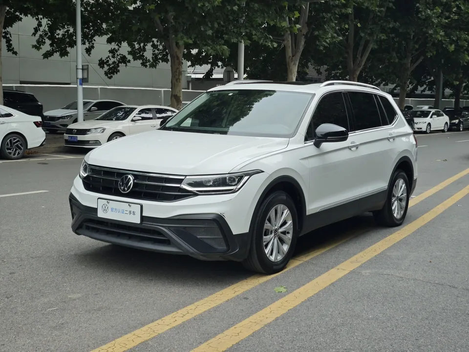 Volkswagen Tiguan L Tiguan L 2024 Outstanding 300TSI 2WD Longteng Edition 2024 — photo 1, buy with delivery to Moscow