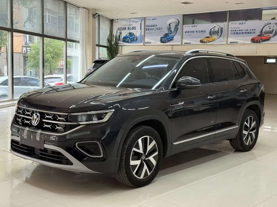 Volkswagen Tayron Tanyue 2023 280TSI 2WD Luxury Plus Advanced Edition 2023 — photo 1, buy with delivery to Moscow