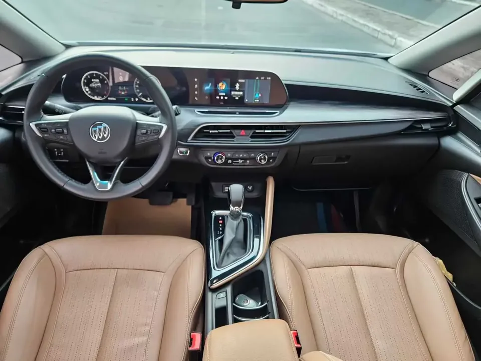 Buick GL6 Buick GL6 2021 323T 2023 — миниатюра 2