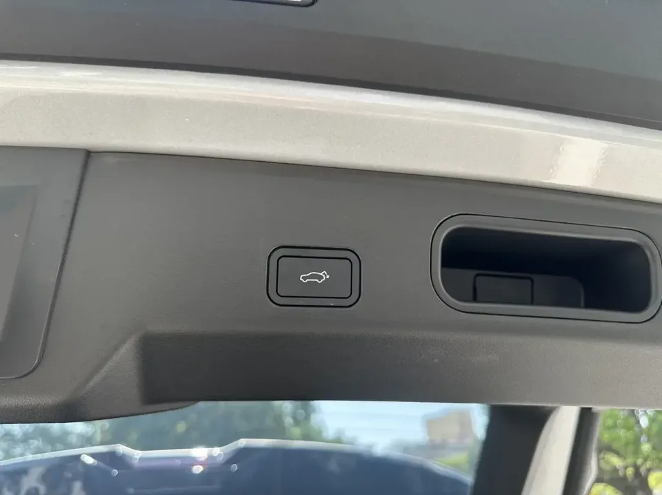 Geely Atlas L Boyue L 2025 Fourth generation 1.5TD DCT Sanhe 2026 — thumbnail 2