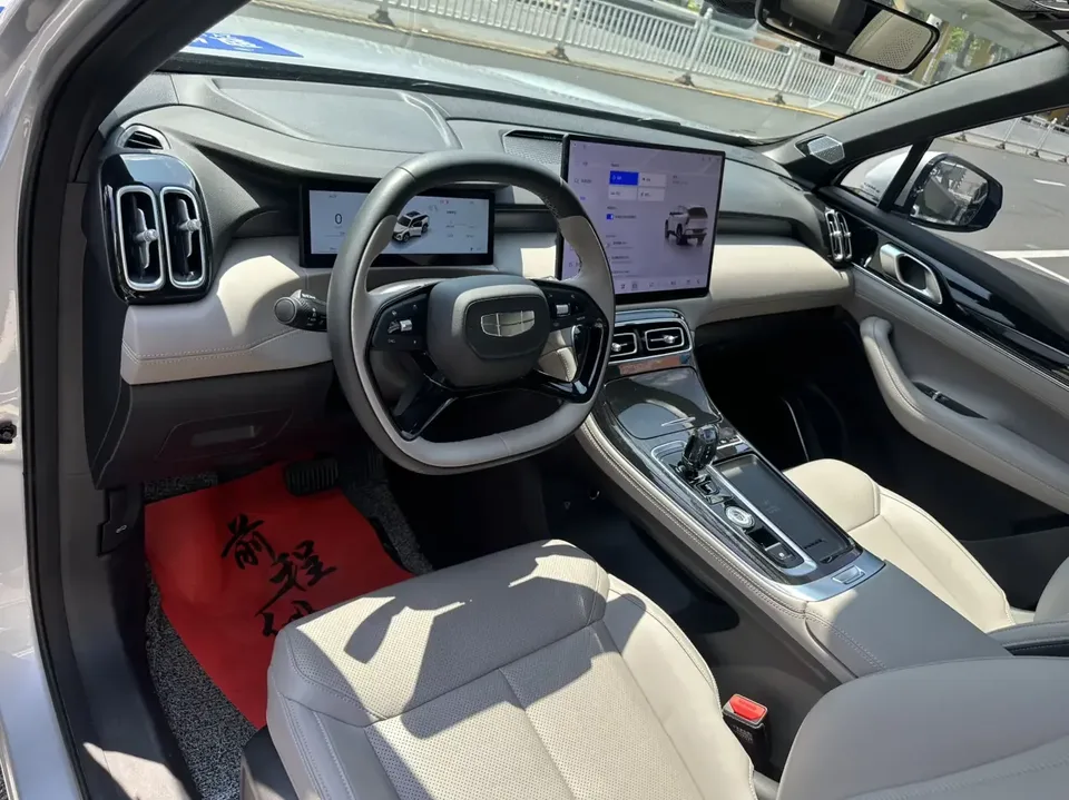 Geely Atlas L Boyue L 2025 Fourth generation 1.5TD DCT Sanhe 2026 — thumbnail 3