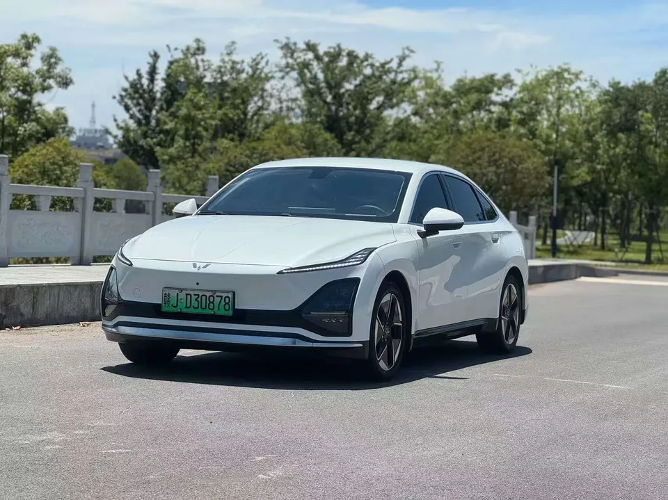 Wuling Starlight EV Wuling Starlight EV 2024 Co-creation version 510 advanced version 2024 — photo 1, buy with delivery to Moscow