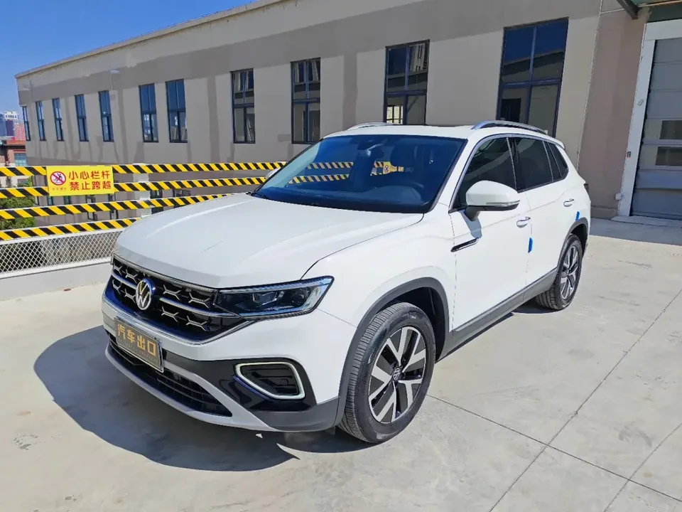 Volkswagen Tayron Tanyue 2023 280TSI 2WD Luxury Plus Advanced Edition 2023 — photo 1, buy with delivery to Moscow
