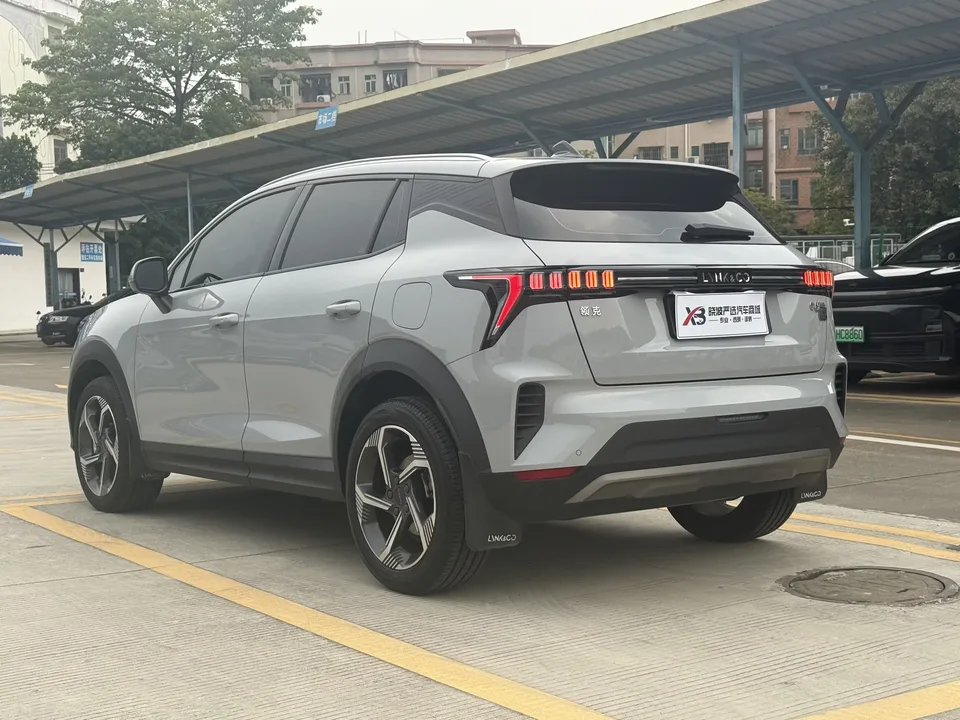 Lynk & Co 06 EM-P Lynk & Co 06 EM-P 2023 PHEV Remix Pro 2023 — thumbnail 2