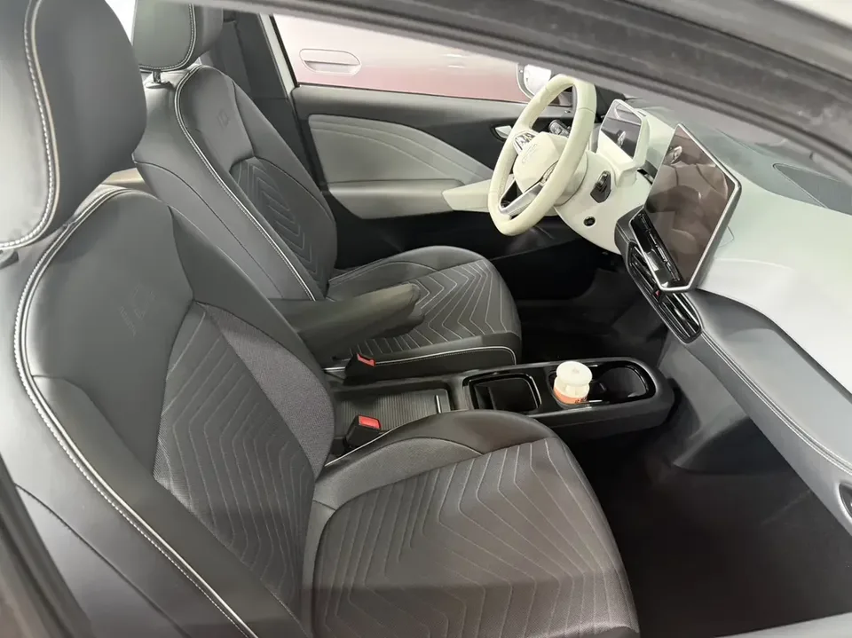 Volkswagen ID.3 Volkswagen ID.3 2025 Smart Model 2025 — thumbnail 5