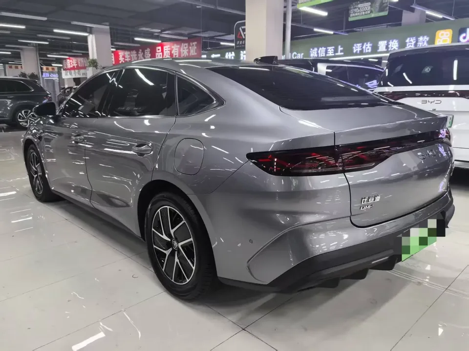 BYD Qin L DM Qin L DM 2025 DM-i 120KM Intelligent Driving Edition 2025 — thumbnail 2