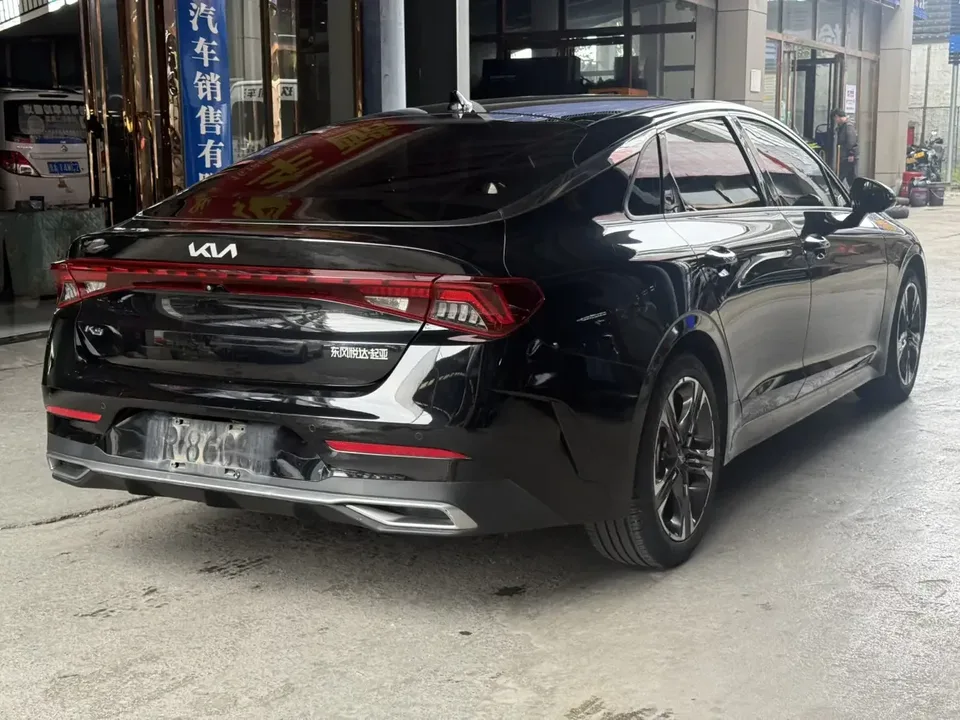 Kia K5 Kia K5 2021 270T CVVD Fashion Edition 2022 — thumbnail 2