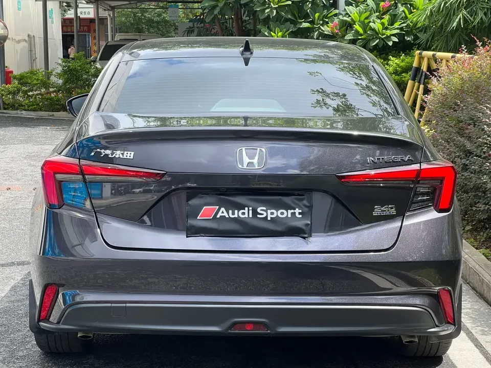 Honda Integra Style 2025 240TURBO CVT Tech Edition 2025 — thumbnail 2