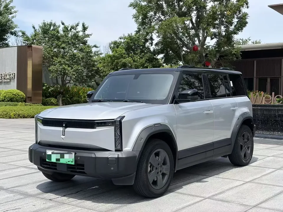iCAR 03 iCAR 03 2024 Two-wheel drive long-range version 2024 — photo 1, buy with delivery to Moscow