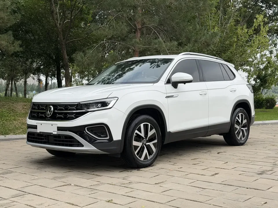 Volkswagen Tayron Tanyue 2023 280TSI 2WD Luxury Plus Advanced Edition 2023 — photo 1, buy with delivery to Moscow