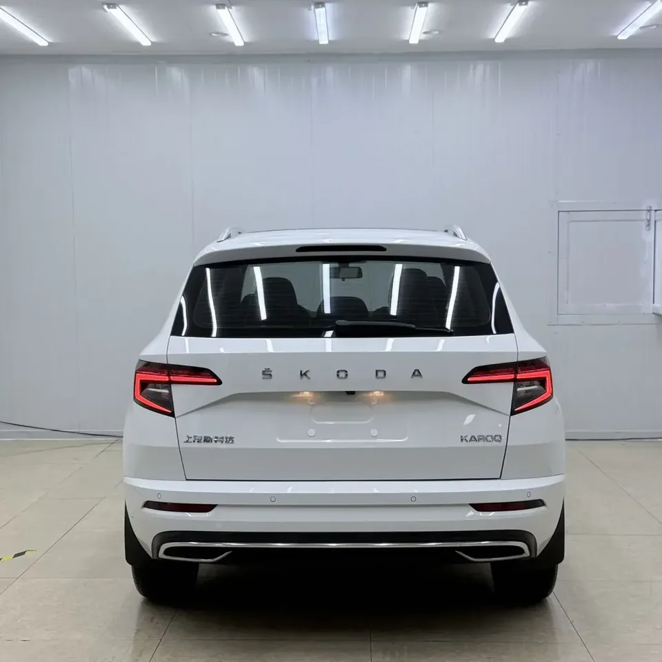 Skoda Karoq Korok 2023 TSI280 Premium Edition 2024 — thumbnail 2