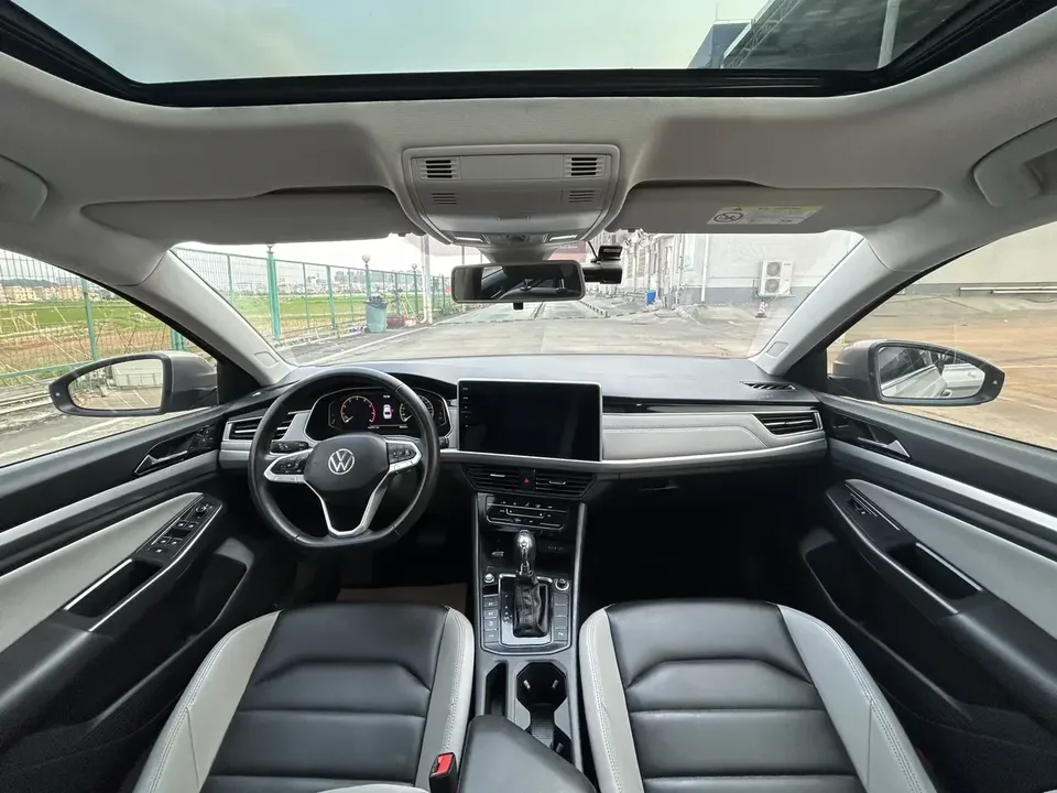 Volkswagen Bora Bora 2023 300TSI DSG Premium Edition 2023 — thumbnail 3