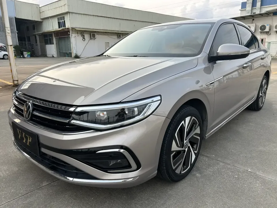 Volkswagen Bora Bora 2023 300TSI DSG Premium Edition 2023 — photo 1, buy with delivery to Moscow