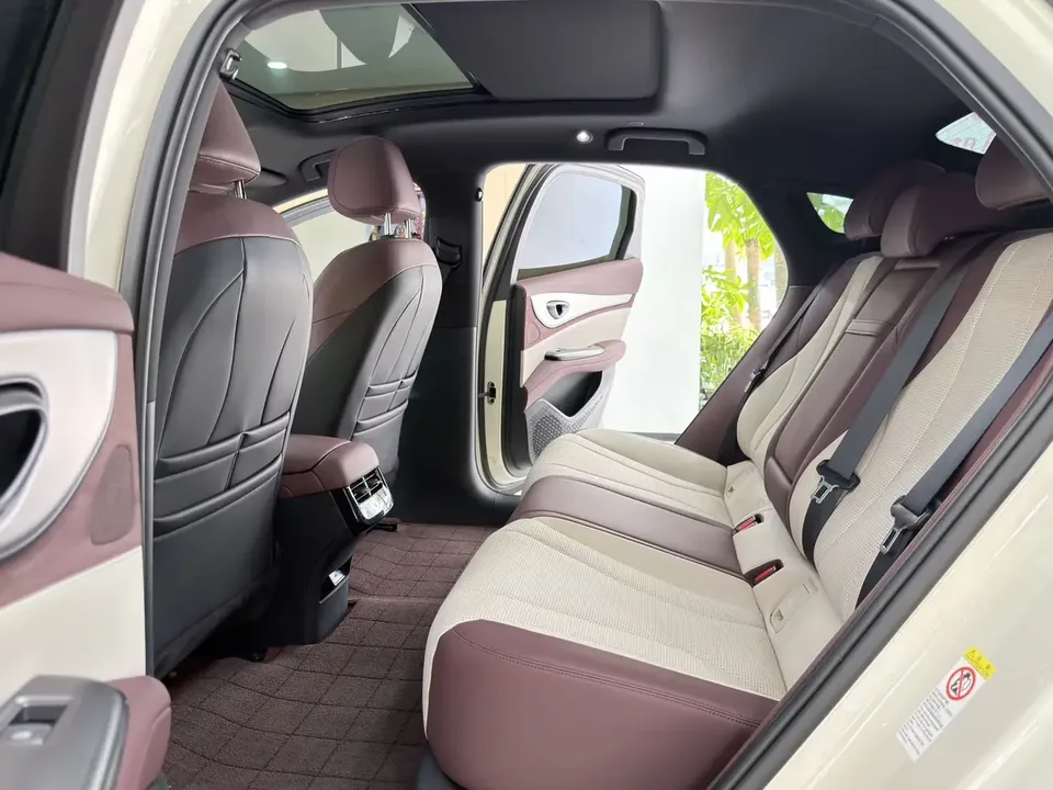 BYD Seal 07DM Seal 07DM 2025 DM-i 125KM Deluxe Smart Driving Edition 2024 — thumbnail 4