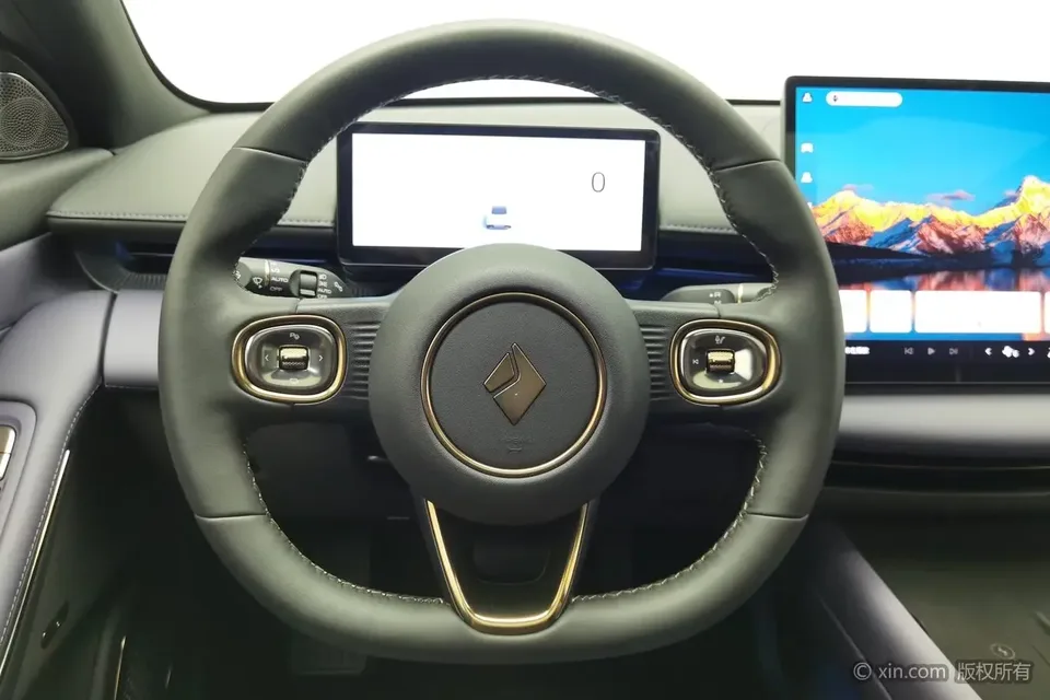 Baojun Enjoy PHEV Baojun Enjoy PHEV 2025 140km Deluxe Edition 2025 — thumbnail 4