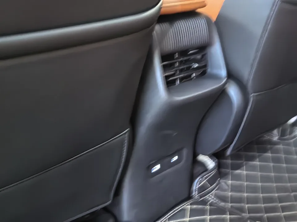 Wuling Starlight S PHEV Wuling Starlight S PHEV 2025 130km high-power flagship model 2025 — thumbnail 3