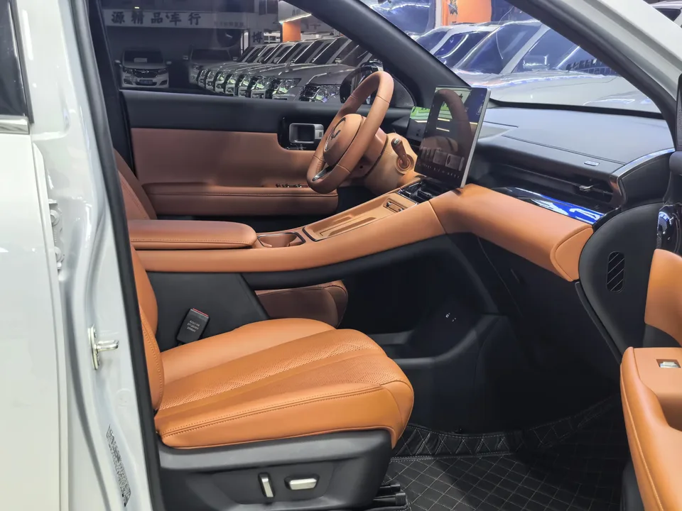 Wuling Starlight S PHEV Wuling Starlight S PHEV 2025 130km high-power flagship model 2025 — thumbnail 5