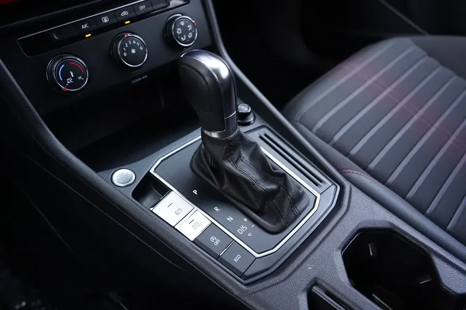 Volkswagen Lavida Lavida 2023 300TSI DSG Starry Sky Edition 2023 — thumbnail 4