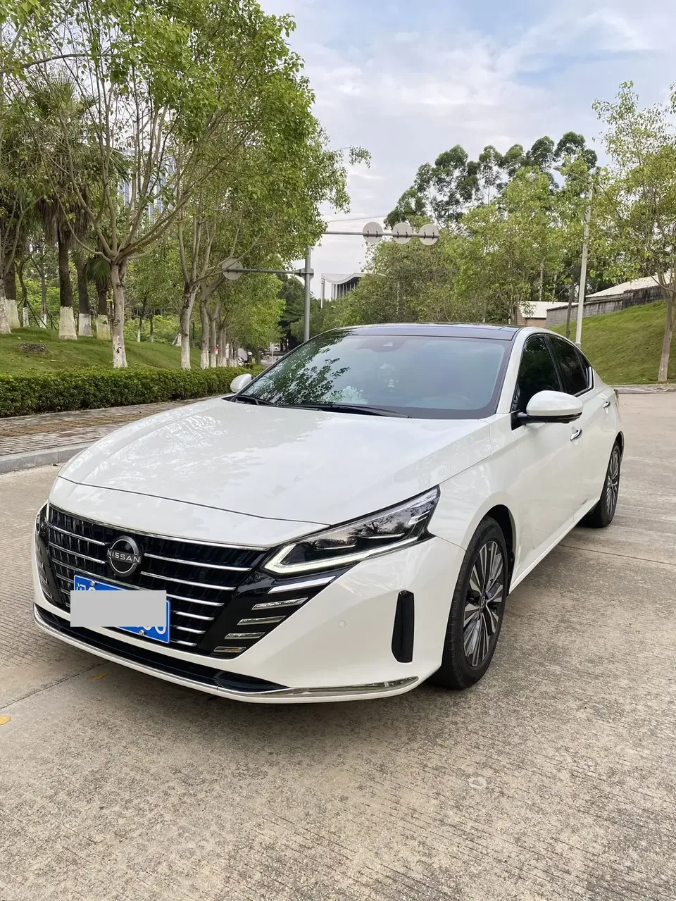 Nissan Altima Sound of nature 2022 2.0L XL-Upr Premium Edition 2023 — фото 1, купить с доставкой в Москву